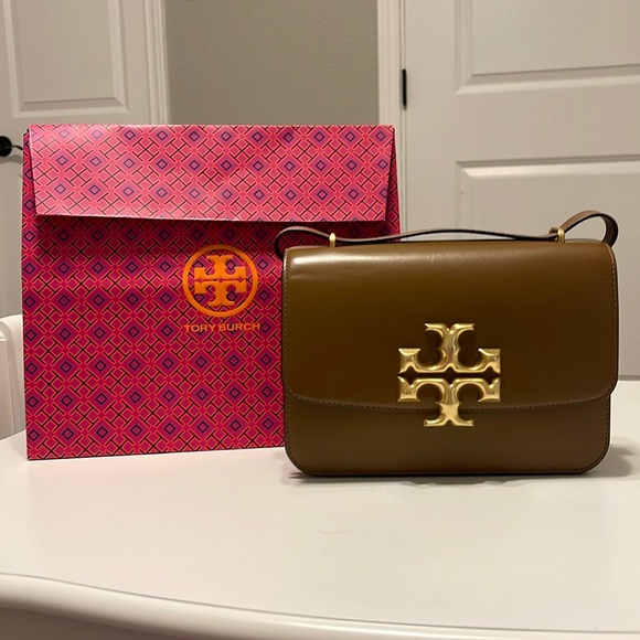 Tory Burch Handbags - Tory Burch Large Eleanor convertible Handbag in the color Moose